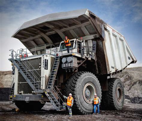 Fascinating Look At The 600 Ton Liebherr T 282 C Mining Truck Powered