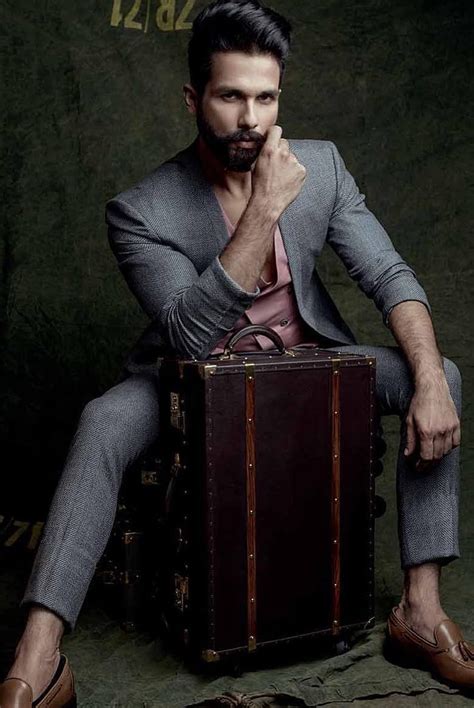 12 Shahid Kapoor Looks For Men To Style Like A Gentlemen