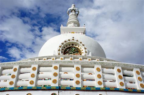 Shanti Stupa in Leh | Expedia.co.in