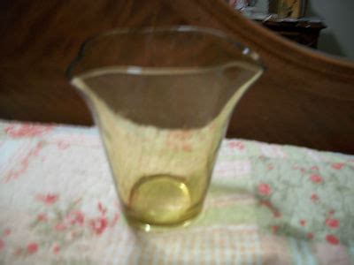 Vintage Federal Amber Depression Glass 3 Spout Measuring Cup 8 Oz