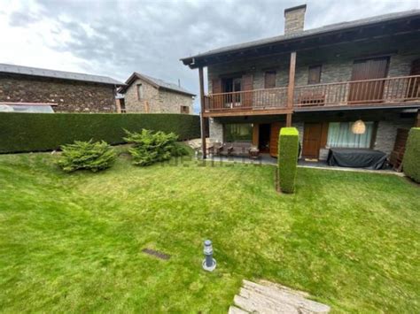 Chalet Adosado En Venta En Calle Major 10 Fontanals De Cerdanya