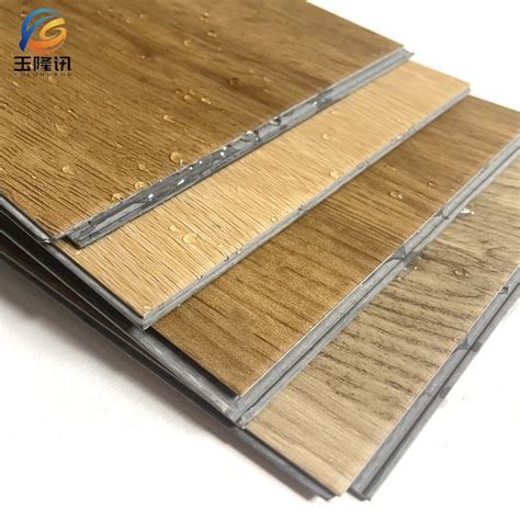 100 Waterproof Flooring Vinyl Spc PVC Lvt Flooring Eir Surface 100