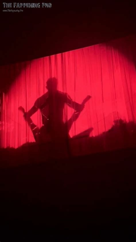 Sabrina Carpenter Nude Bed Chem Outro For Tonights Show Photos The Fappening