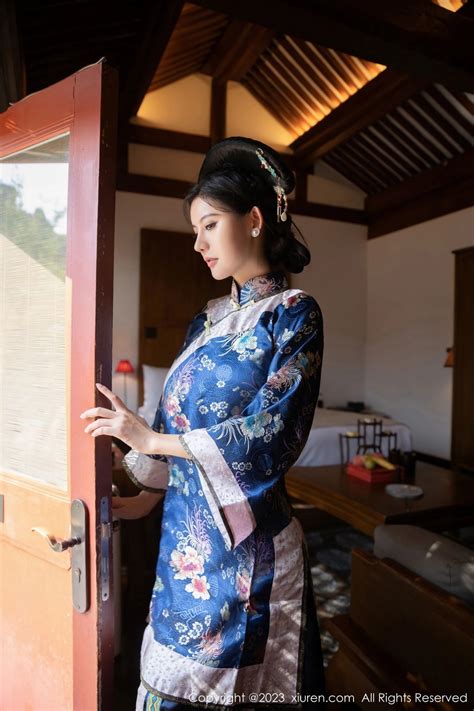 Hit x Hot Vol 6398 就是阿朱啊 Page 1 9