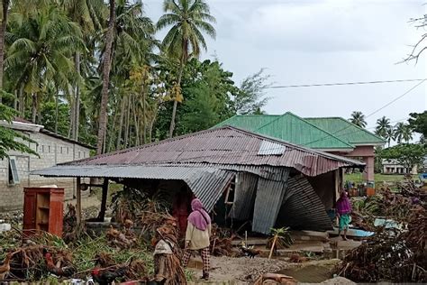 Bpbd Jiwa Warga Terdampak Banjir Bandang Di Torue Antara News