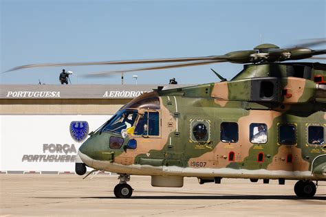 As Es El Merlin El Gran Helic Ptero Militar Portugu S Que Transport