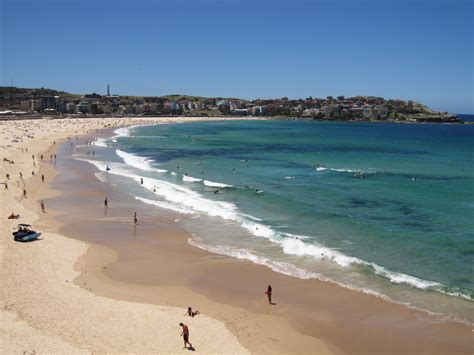 Sydney - City and Suburbs: Bondi Beach