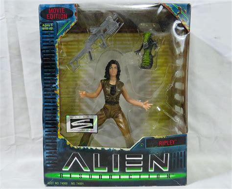 Hasbro 1997 Alien Resurrection Motion Picture Action Figure Ripley Figures Amazon Canada