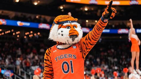 Aubie extends record with 11th national championship