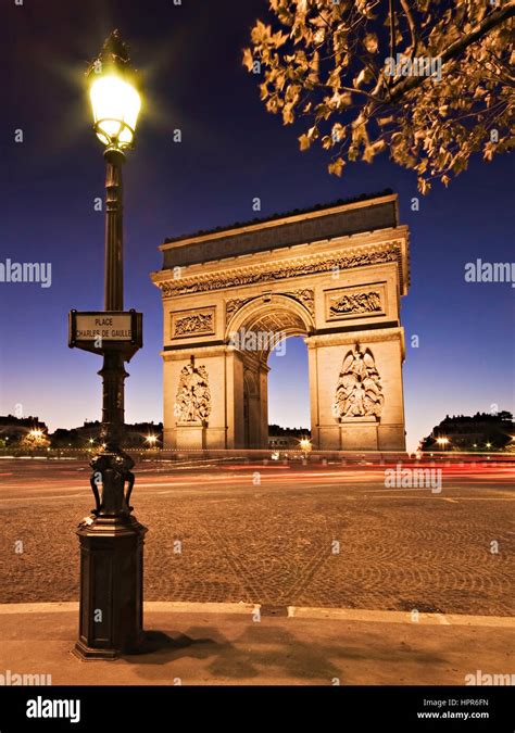 Arc De Triomphe At Night