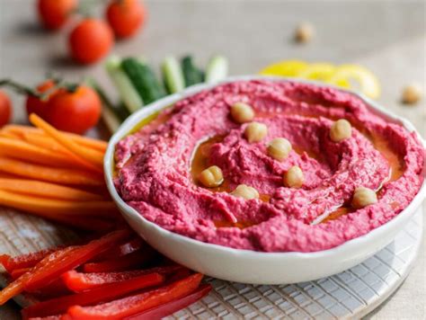 Hummus Di Barbabietola Gusto E Colore Sulla Tua Tavola Donna Moderna