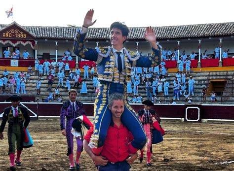 Esaú Fernández Y Hnas Azcona Binomio De éxito En Tafalla Aplausos Es