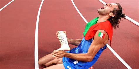 Olimpiadi Tamberi è medaglia d oro nel salto in alto