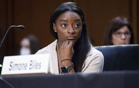FBI ignored reports of abuse, US gymnastics star Biles says | Daily Sabah