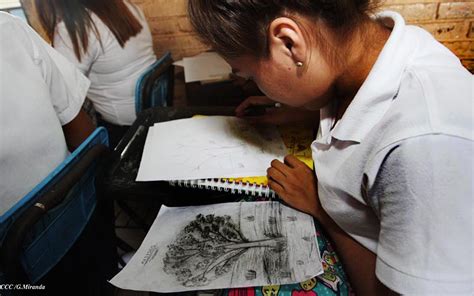 Estudiantes De Secundaria Plasman Su Amor A La Patria A Trav S Del Arte