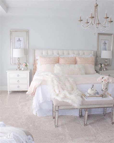 19 Amazing Glam Bedrooms With Chic Style