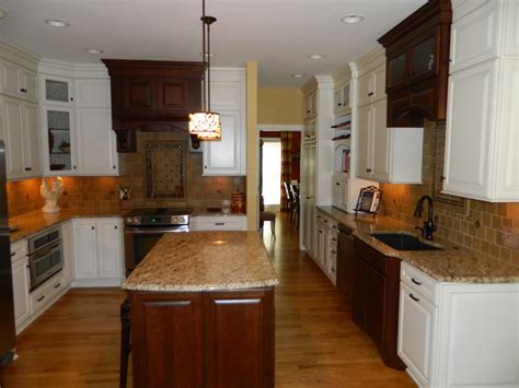 Kitchen & Bath Remodeling Gallery | Carolinas Custom Kitchen & Bath Center