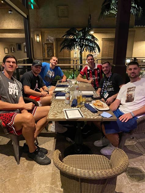 Goran Dragic Posts A Great Photo Of The Balkan Nba Players Hanging Out