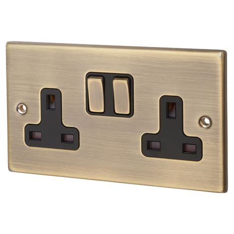 Hamilton Hartland 13a 2 Gang Switched Socket Antique Brass With Black