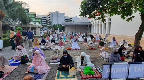 Terapkan Protokol Kesehatan Begini Salat Idul Adha Di Masjid Al Azhar