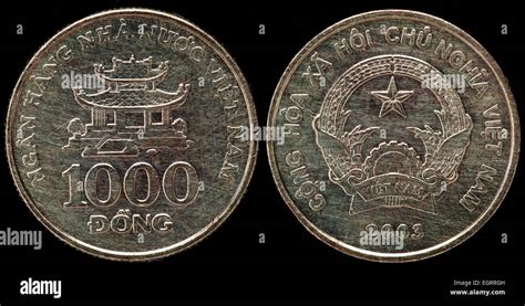 1000 Dong Coin Vietnam 2003 Hi Res Stock Photography And Images Alamy