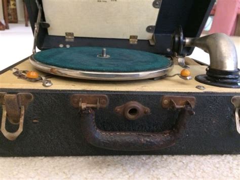 Vintage Wind Up Record Player 78 Rpm Birch Portable Crank Phonograph