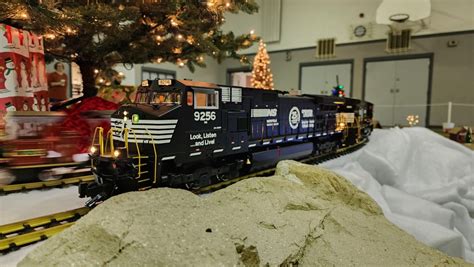 Snowflake Festival Large Scale Trains