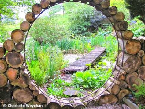 38 Eye-Catching Moon Gate Designs For Your Garden • Insteading