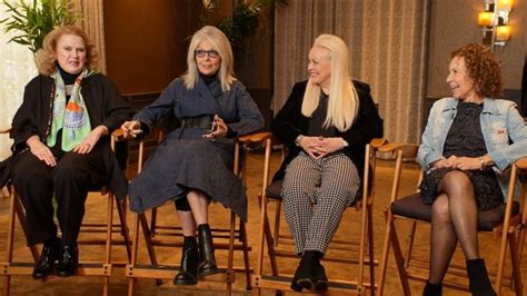 Diane Keaton Tells Lisa Kudrow Why She Never Got Married Diane Keaton Dianne Keaton Diane