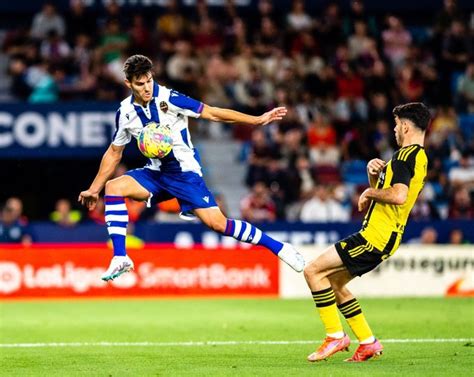 Segunda Divisi N Levante Zaragoza Resumen Resultados Y Goles