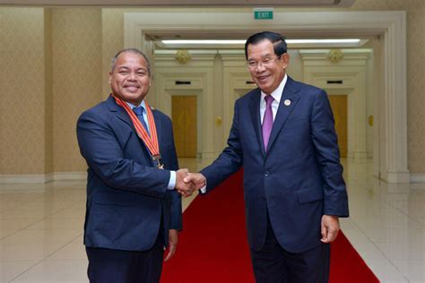 Le PM cambodgien reçoit le vice président des Palaos ករសងពតមន