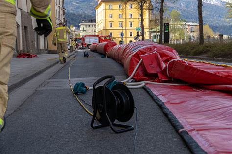 Hochwasser Feuerwehr Innsbruck ist gerüstet BFV Innsbruck Stadt