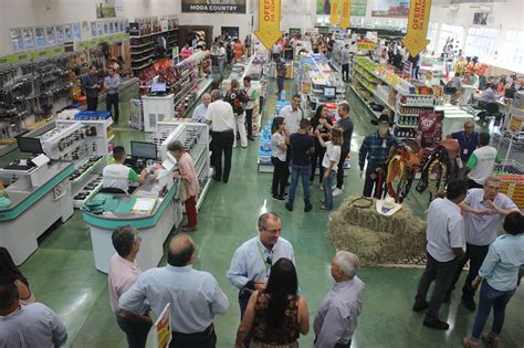 PRIMEIRA Cooperativa De Plantadores De Cana Do Brasil Inaugura Loja