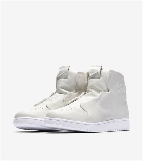 Women S Air Jordan Sage Xx Reimagined Release Date Nike Snkrs Ie