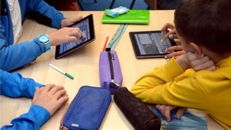 Parents Unaware Of Dangers Faced By Children On Smartphones Bbc News