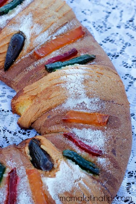 The Symbolism of the Rosca de Reyes • Mama Latina Tips