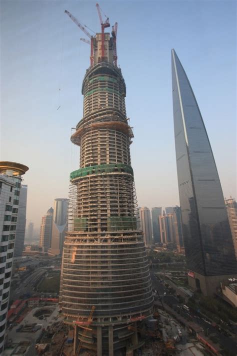 Shanghai Tower under construction nov - Photorator