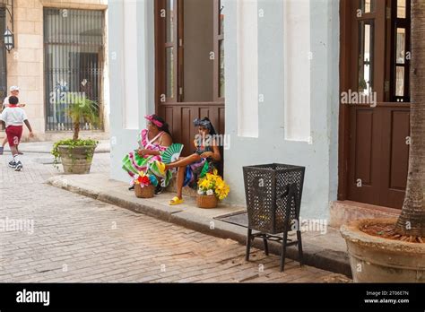 V Tements Traditionnels Cubains Banque De Photographies Et Dimages