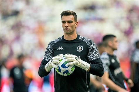 L O Jardim O Goleiro Mais Defesas No Brasileiro Vasco Not Cias