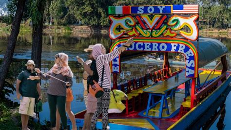 Cuánto cuesta un viaje en las trajineras de Xochimilco cómo llegar y