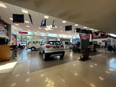 Mahindra Pothen Autos Suv Kollam Show Room Joonsquare India