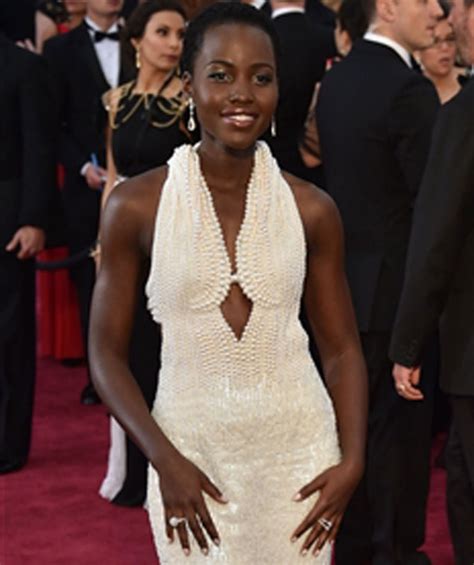 Lupita Nyongos 150k Pearl Oscar Dress Gets Stolen Entertainment