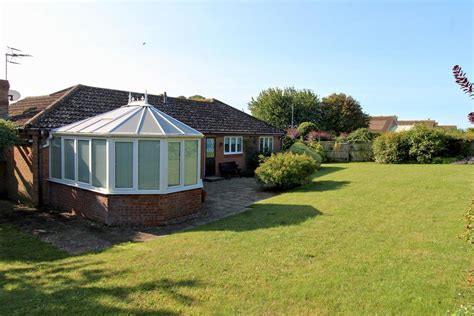 Grand Avenue Seaford 4 Bed Detached Bungalow For Sale £725000