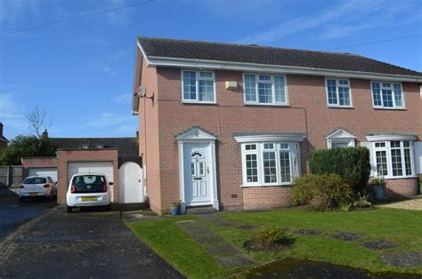 3 Bedroom Semi Detached House For Sale In Gardenhurst Close Burnham On