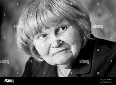 Photographer Jane Bown 13 March 1925 21 December 2014 Bandw Portrait