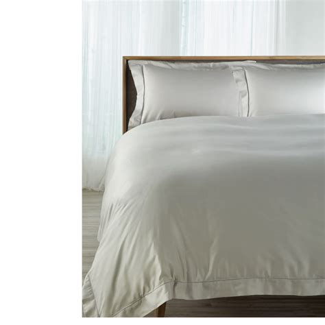 13 Best Luxury Bedding Sets