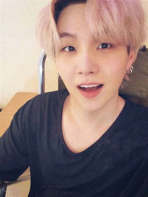 Pin De Martina Radic En Yoongi Fotos De Suga Suga Foto