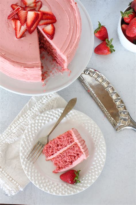 Fresh Strawberry Cake Recipe