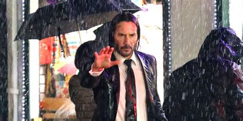 Keanu Reeves Seen Bruised And Soaking Wet On Set Of ‘John Wick 3 ...