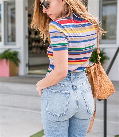 Vintage High Waisted Jeans Outfits